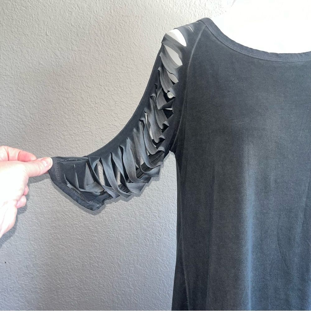 Very Moda Dark Charcoal Gray Distressed Sleeve Tunic Top Small Medium S/M NWOT - Picture 2 of 7